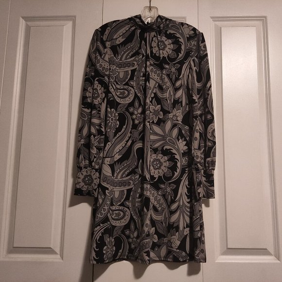 Le Château Vintage Grey & Black Paisley Print Minidress - Picture 1 of 5